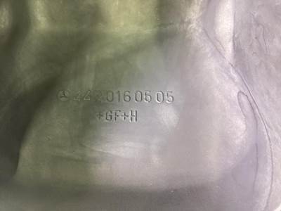 Mercedes-Benz ROCKER COVER A4420160505 USED