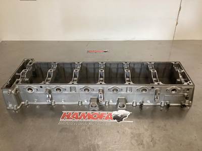 Mercedes-Benz TUSSENSTUK KLEPPENDEKSEL A4700501802 USED