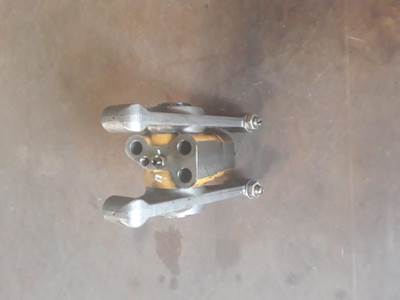 Mitsubishi ARM ASSY, ROCKER 4100421001 USED