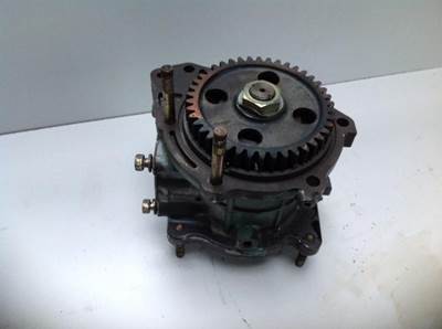 Mitsubishi CASE ASSY, INJECTION PUMP DRIVE ME076875 USED