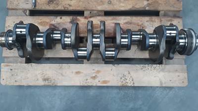 Mitsubishi CRANKSHAFT MITSUBISHI 6D24 KR0259 USED