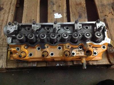 Mitsubishi CYLINDER HEAD CK10175 USED