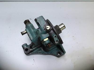 Mitsubishi HOUSING, OIL FILTER ME074383 USED