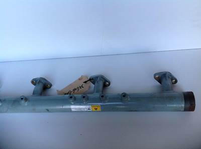 Mitsubishi PIPE, WATER OUTLET 32646-60100 USED