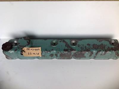 Mitsubishi VALVE COVER ME071994 USED