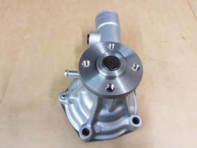 Mitsubishi WATER PUMP 32C4500023 NEW