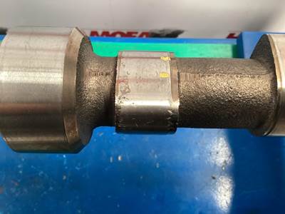 Volvo CAMSHAFT 1545071 USED