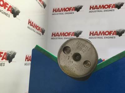 Volvo CAMSHAFT 21198713 USED