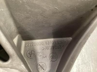 Volvo PENTA 22275900 USED