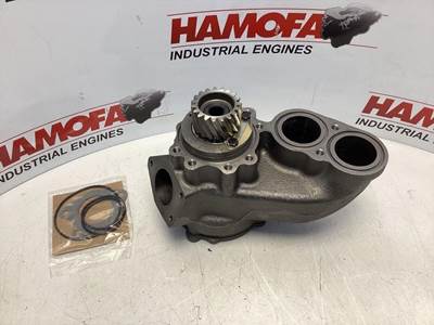 Volvo WATERPUMP 1545261 NEW