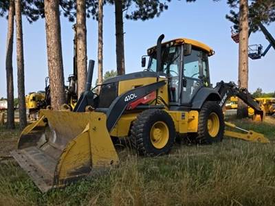 John Deere 410L Backhoe