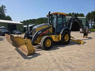 John Deere 410L Backhoe