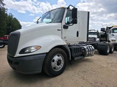 International RH Cab & Chassis Truck