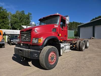 Mack Granite CV713 Cab & Chassis Truck