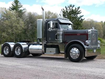 Peterbilt 379EXHD Day Cab Truck