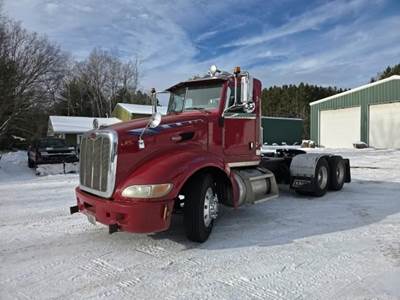 Peterbilt 386 Day Cab Truck