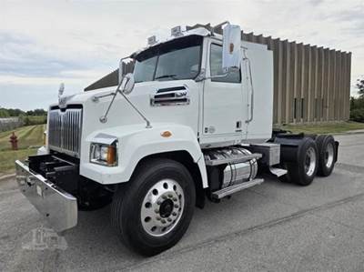 Western Star 4700 Day Cab Truck
