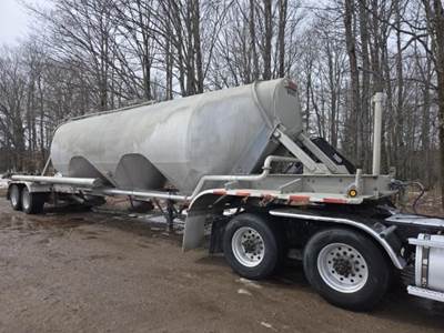 Heil Dry Bulk / Pneumatic Tank Trailer