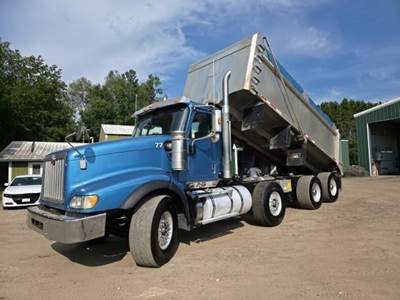 International Paystar 5900 Dump Truck