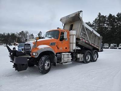 Mack Granite GU713 Dump Truck