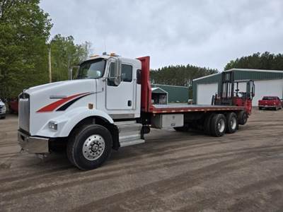 Kenworth T800 Flatbed Truck