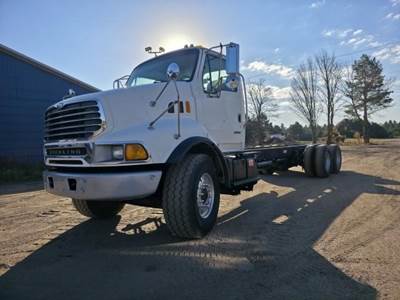 Sterling L9500 Flatbed Truck