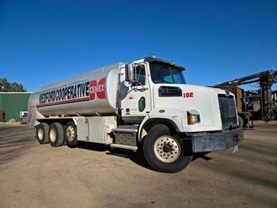 Western Star 4900 Fuel & Lube Truck