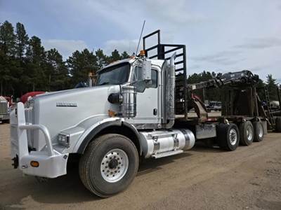 Kenworth T800 Logging Truck