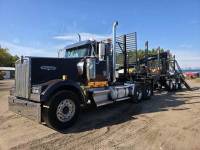 Kenworth W900 Logging Truck