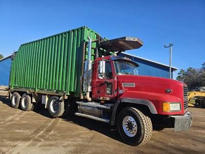 Mack CL733 Logging Truck