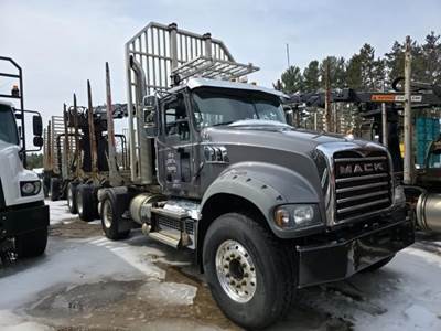 Mack Granite 64FR Logging Truck
