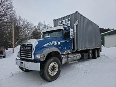 Mack Granite GU713 Logging Truck