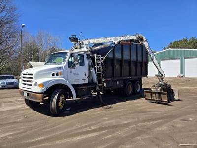 Sterling L7500 Logging Truck