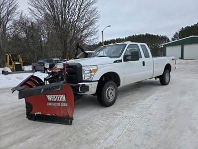 Ford F-350 Plow / Spreader Truck
