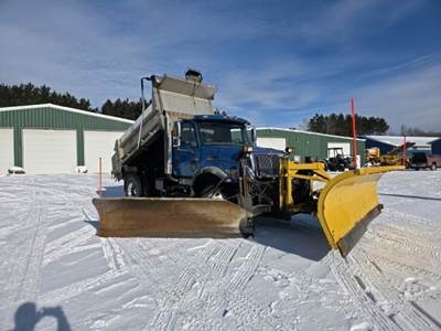 International WorkStar 7400 Plow / Spreader Truck