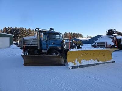 International WorkStar 7400 Plow / Spreader Truck