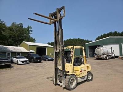 Hyster H65XM Pneumatic Tire Forklift