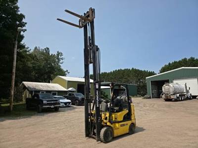 Hyundai 25LC-7M Pneumatic Tire Forklift