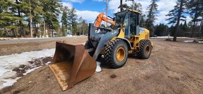 John Deere 624J Wheel Loader