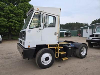 Capacity Yard Spotter Truck