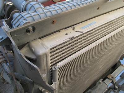 Freightliner Cascadia A/C Condenser