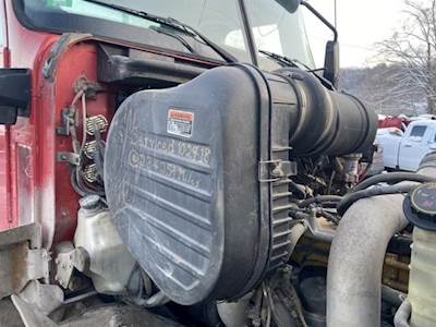 Caterpillar CT660 Air Cleaner / Air Filter Housing for a CAT CT660