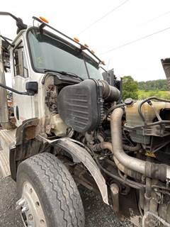 Caterpillar CT660 Air Cleaner / Air Filter Housing for a CAT CT660