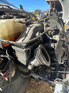 Ford F-650 Air Cleaner / Air Filter Housing for a Ford F650