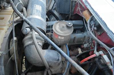 Ford F-800 Air Cleaner / Air Filter Housing for a Ford F800