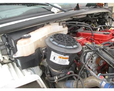 Freightliner M2 106 Air Cleaner / Air Filter Housing