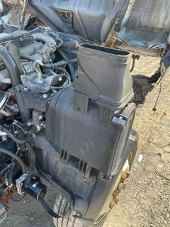 Hino 195 Air Cleaner / Air Filter Housing