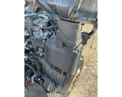 Hino 195 Air Cleaner / Air Filter Housing