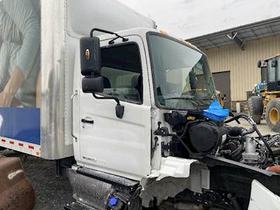 Hino 268 Air Cleaner / Air Filter Housing