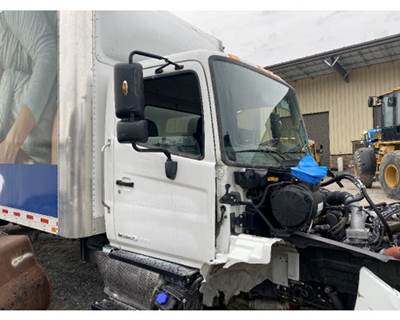 Hino 268 Air Cleaner / Air Filter Housing